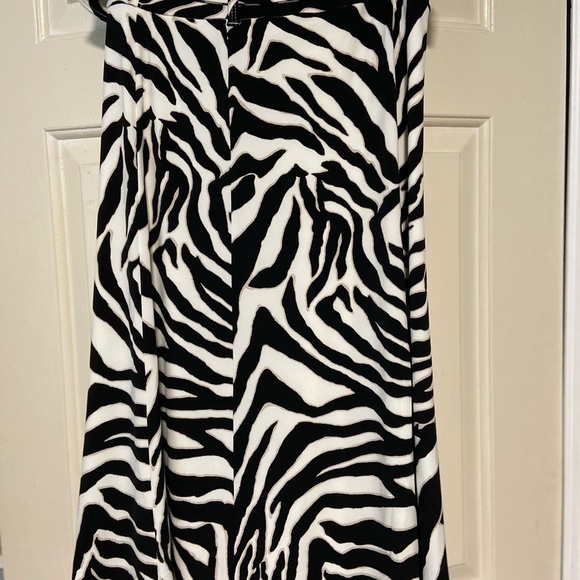 White House Black Market Dresses & Skirts - White House Black Market Zebra Print Pencil Skirt.